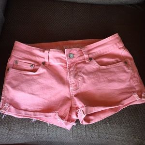 pink/salmon junior American Eagle shorts size 6